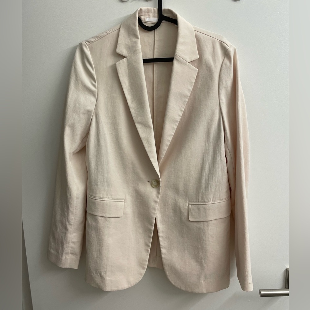Uniqlo white blazer size xs